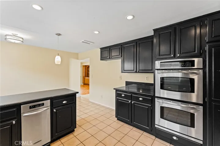 15601 Whiteoak Lane, Huntington Beach, California 92647