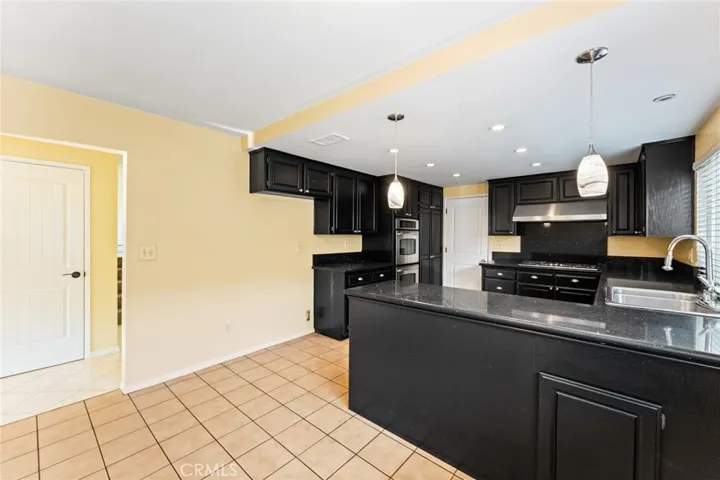 15601 Whiteoak Lane, Huntington Beach, California 92647