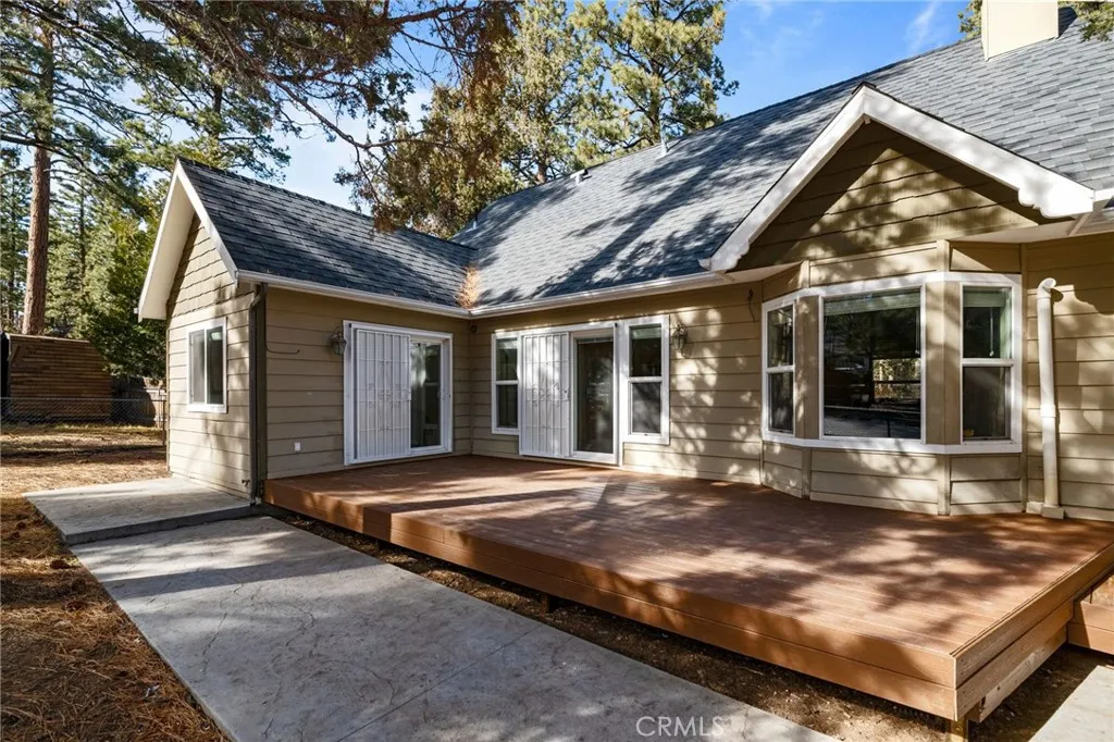 301 S Shakespeare Lane, Big Bear City, California 92314 home-pic-34