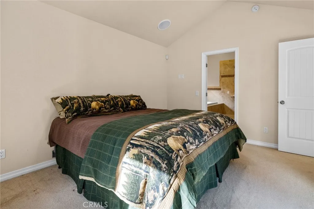 301 S Shakespeare Lane, Big Bear City, California 92314 home-pic-15