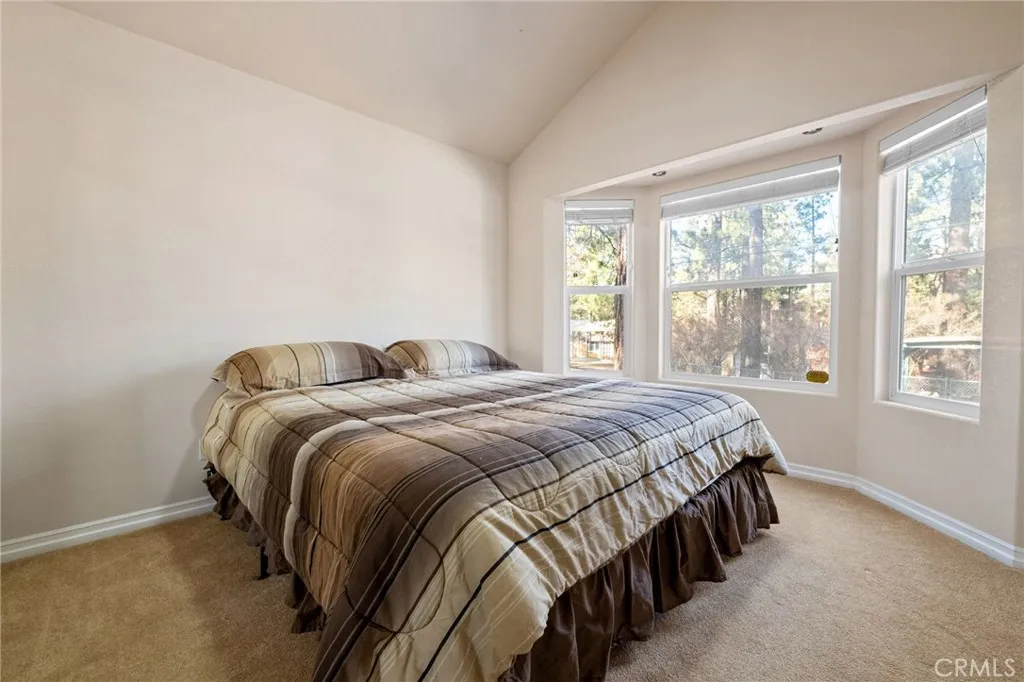 301 S Shakespeare Lane, Big Bear City, California 92314 home-pic-27