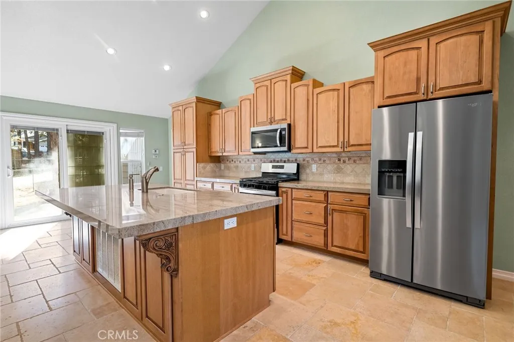 301 S Shakespeare Lane, Big Bear City, California 92314 home-pic-1