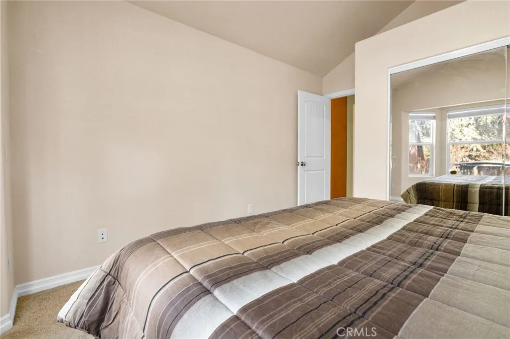 301 S Shakespeare Lane, Big Bear City, California 92314 home-pic-24