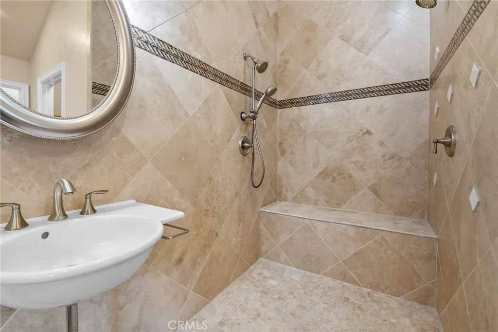 301 S Shakespeare Lane, Big Bear City, California 92314 home-pic-11