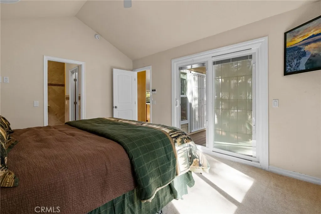 301 S Shakespeare Lane, Big Bear City, California 92314 home-pic-16