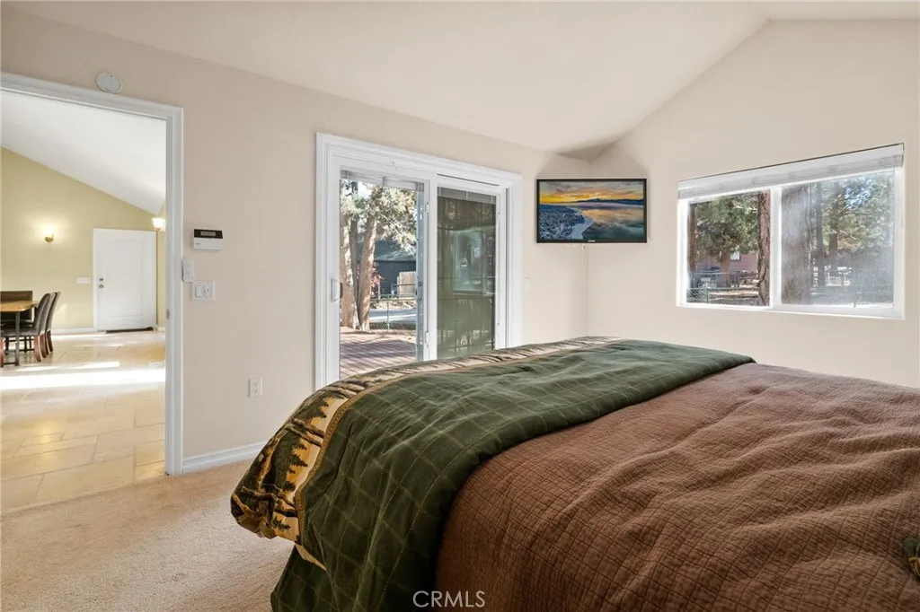 301 S Shakespeare Lane, Big Bear City, California 92314 home-pic-17