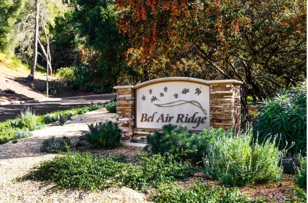 10411 Windtree Drive, Los Angeles, California 90077 home-pic-30