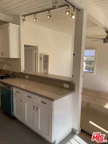 2911 Colorado Avenue # B, Santa Monica, California 90404