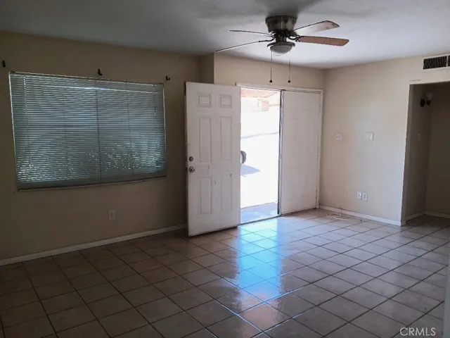 255 W Grace Street A, Barstow, California 92311