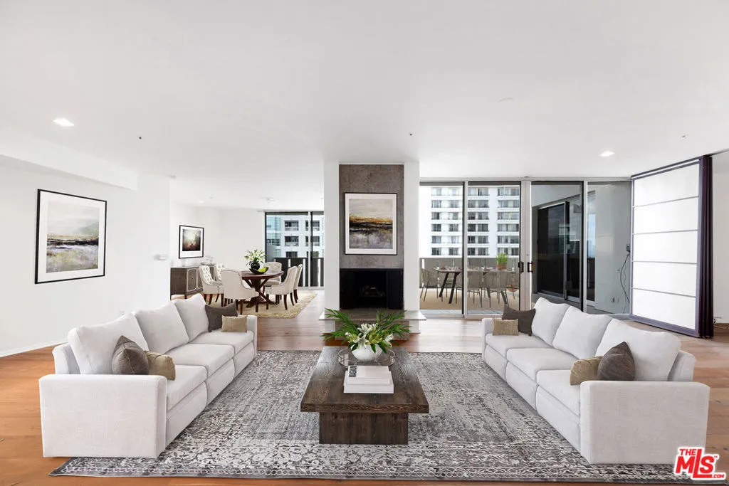 10375 Wilshire Boulevard 8f, Los Angeles, California 90024 home-pic-0