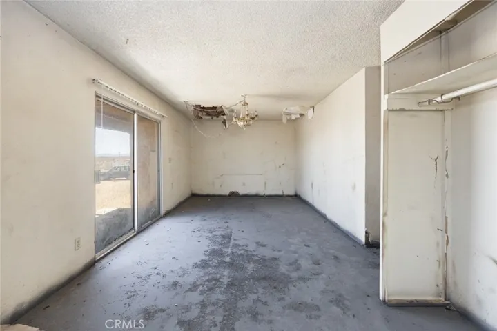 2670 N Sage Avenue, Landers, California 92285
