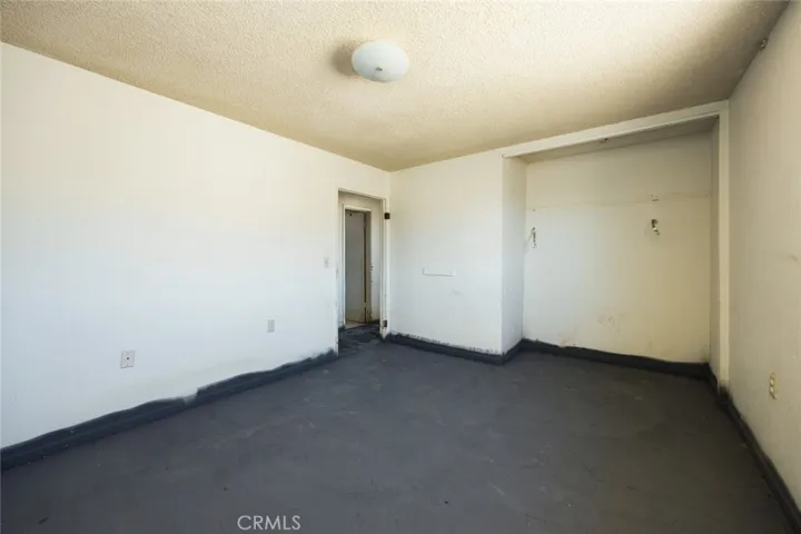 2670 N Sage Avenue, Landers, California 92285