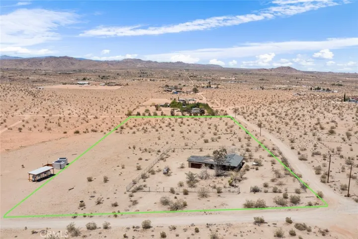 2670 N Sage Avenue, Landers, California 92285
