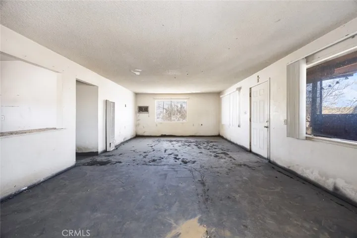 2670 N Sage Avenue, Landers, California 92285