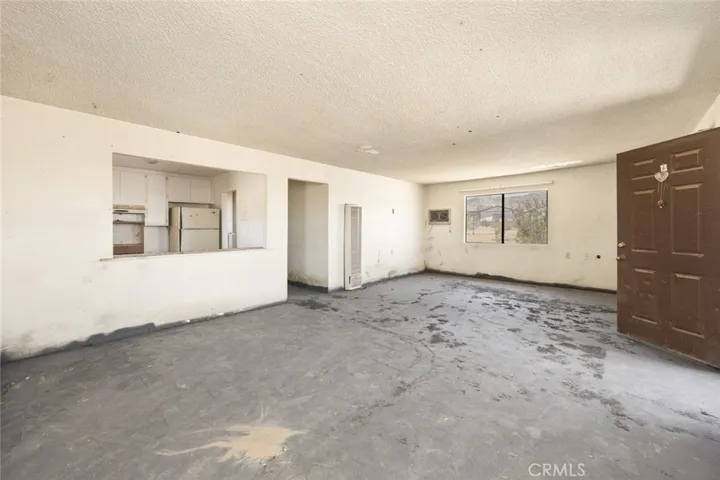 2670 N Sage Avenue, Landers, California 92285