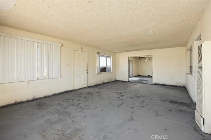 2670 N Sage Avenue, Landers, California 92285