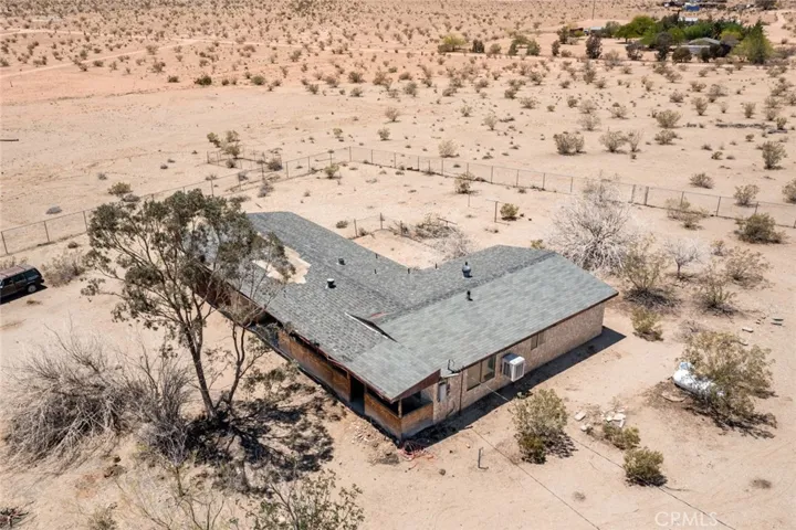 2670 N Sage Avenue, Landers, California 92285
