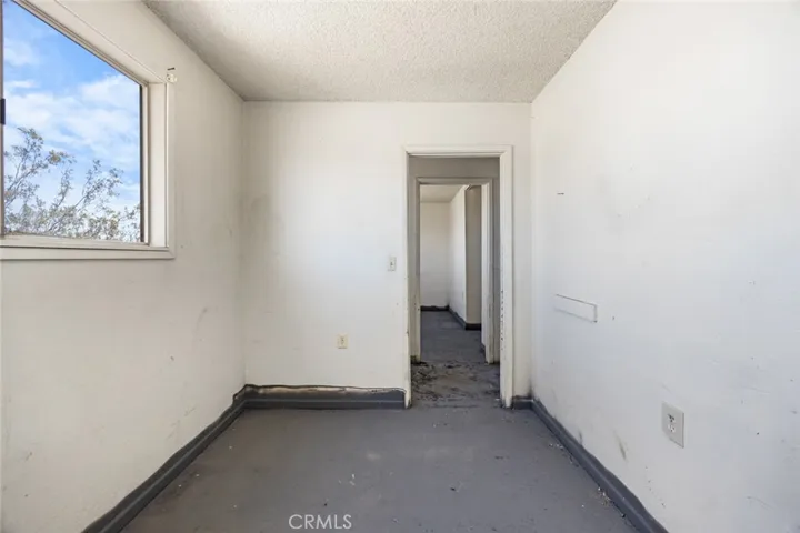2670 N Sage Avenue, Landers, California 92285
