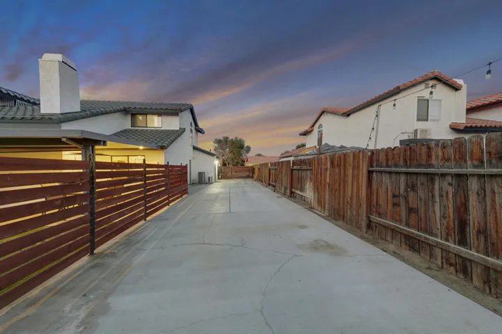 11 RV PARKING FULL