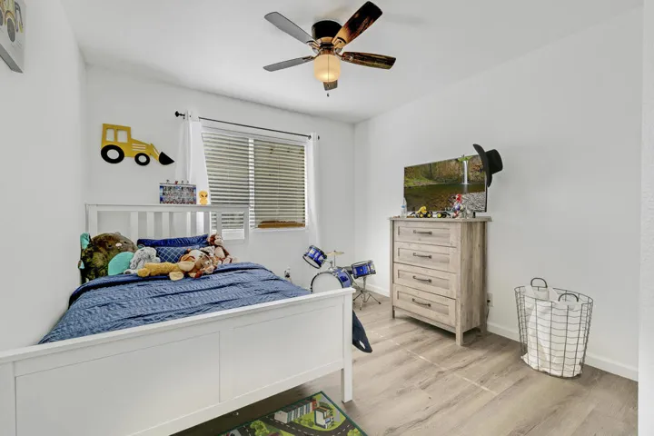 51 BEDROOM FULL