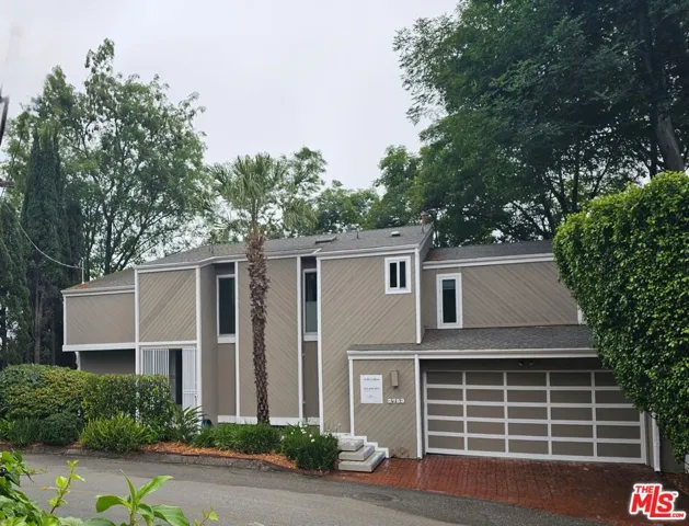 2753 Nichols Canyon Road, Los Angeles, California 90046