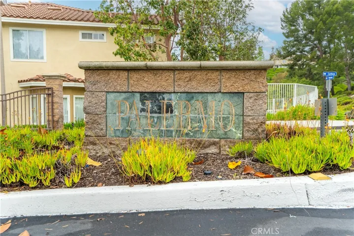 28456 Sassetta Way, Lake Forest, California 92679