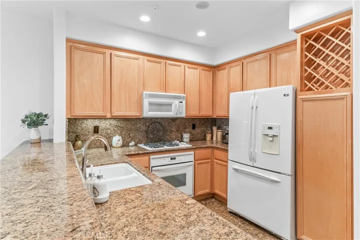 28456 Sassetta Way, Lake Forest, California 92679