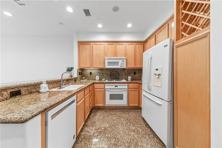 28456 Sassetta Way, Lake Forest, California 92679