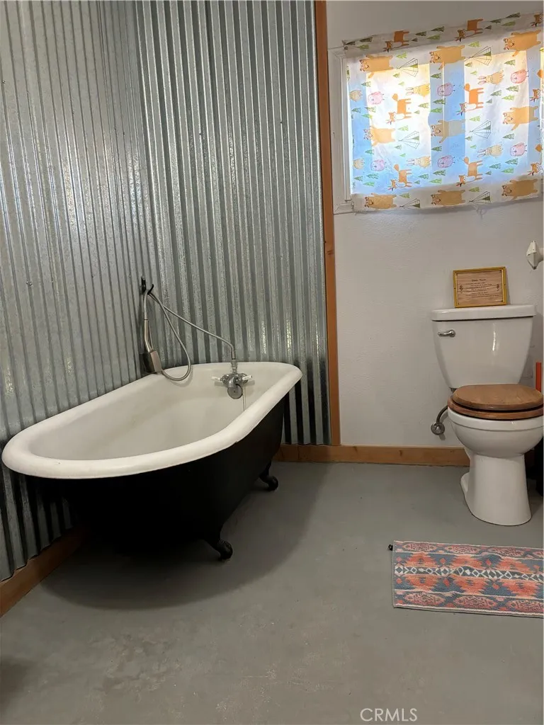 3940 Morongo Road, 29 Palms, California 92277 home-pic-16