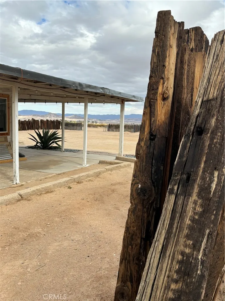 3940 Morongo Road, 29 Palms, California 92277 home-pic-17