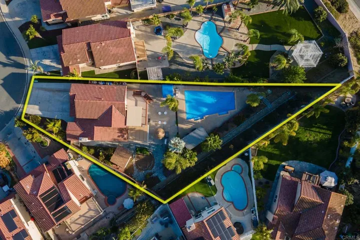 11922 Via Hacienda, El Cajon, California 92019