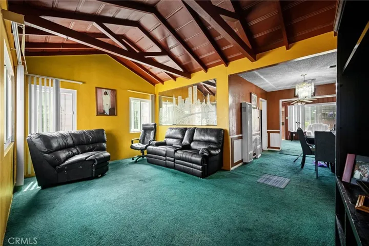 Front Living Rm