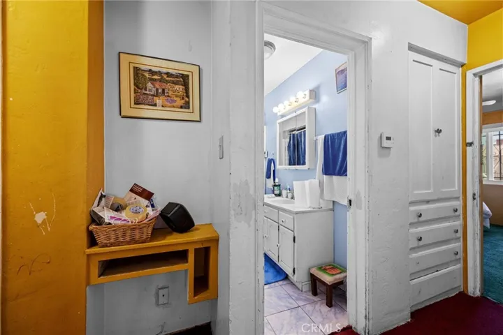 1022 W 101st Street, Los Angeles, California 90044