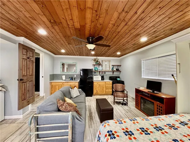 Kitchen in back house