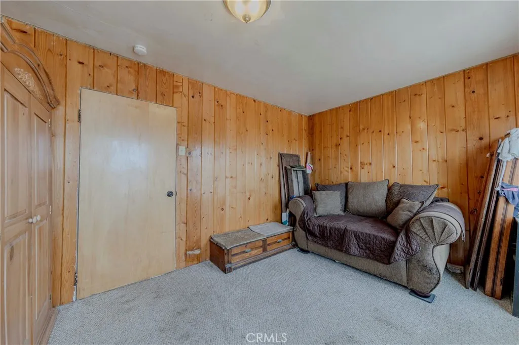 8288 White Road, Phelan, California 92371 home-pic-11