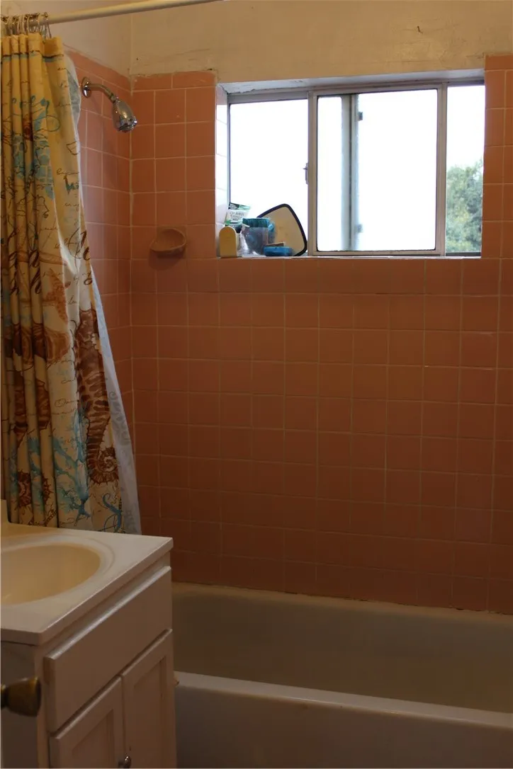 531 S Hillview Avenue, Los Angeles, California 90022 home-pic-43