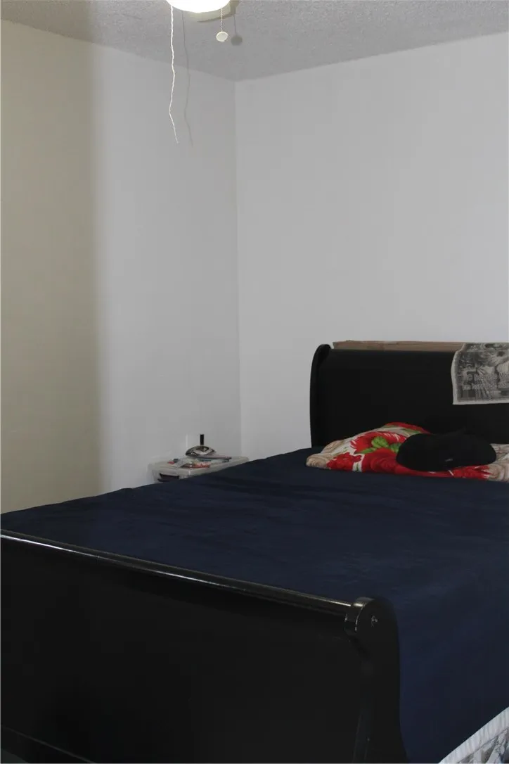 531 S Hillview Avenue, Los Angeles, California 90022 home-pic-25