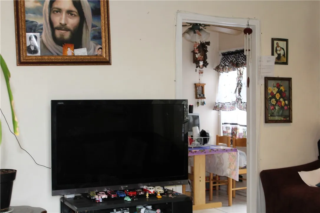 531 S Hillview Avenue, Los Angeles, California 90022 home-pic-19