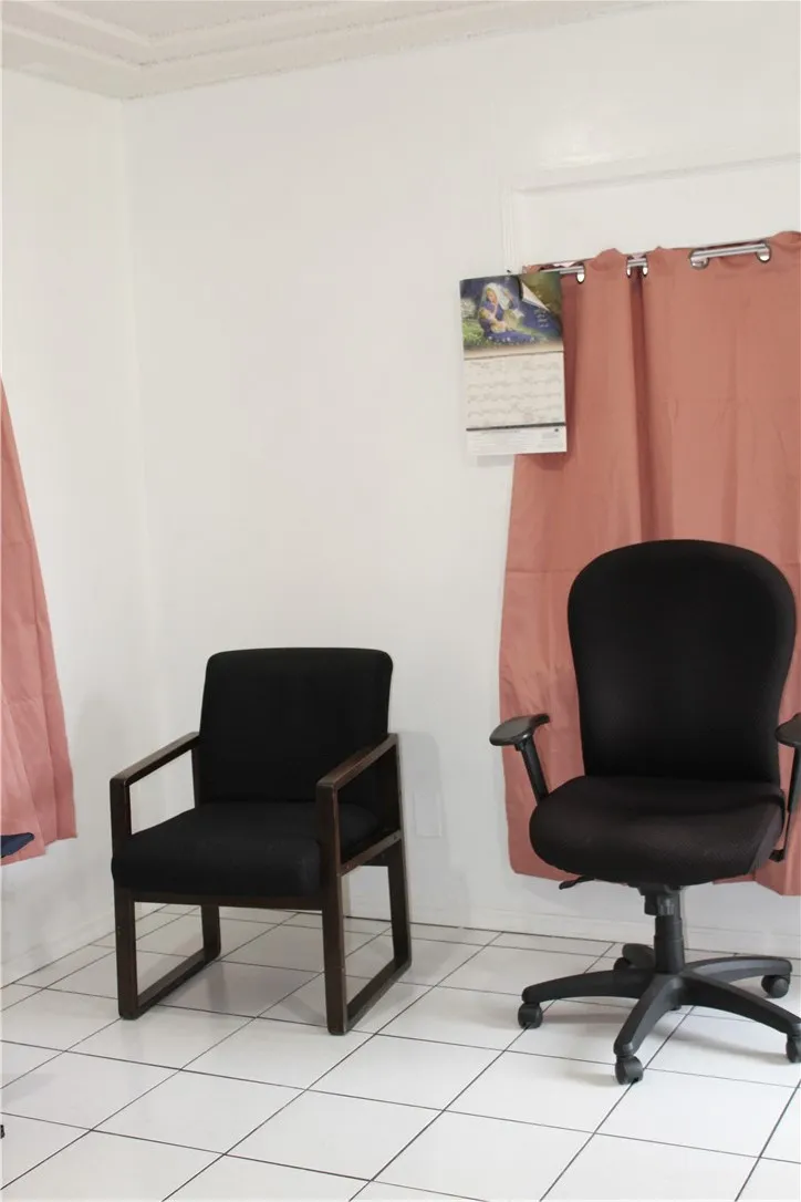 531 S Hillview Avenue, Los Angeles, California 90022 home-pic-29