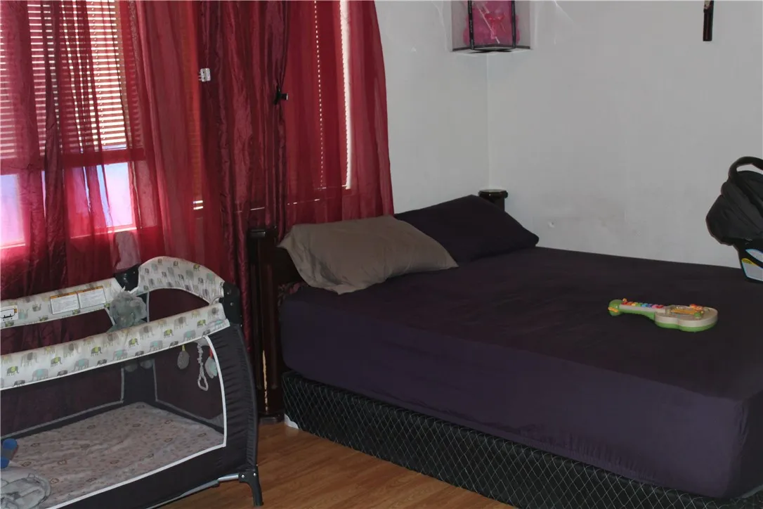 531 S Hillview Avenue, Los Angeles, California 90022 home-pic-9