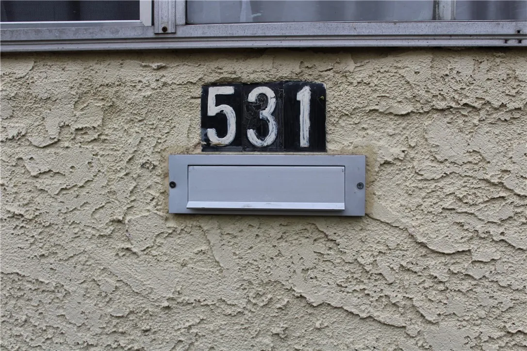 531 S Hillview Avenue, Los Angeles, California 90022 home-pic-2