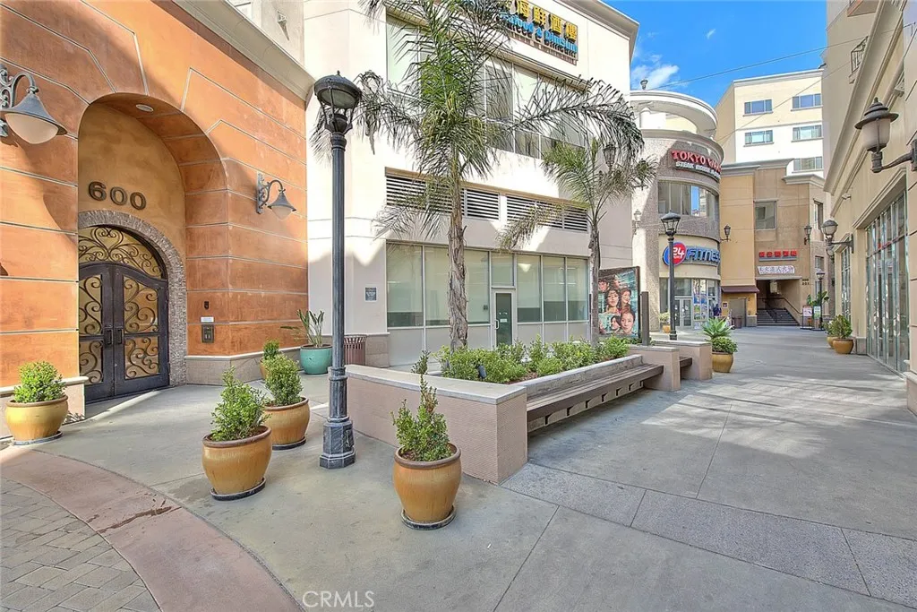 600 N Atlantic Boulevard 209, Monterey Park, California 91754 home-pic-1