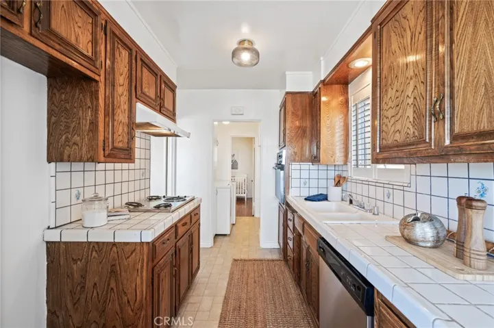 872 W 21st Street, San Pedro, California 90731
