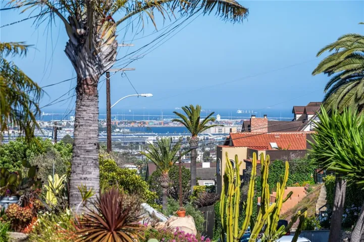 872 W 21st Street, San Pedro, California 90731