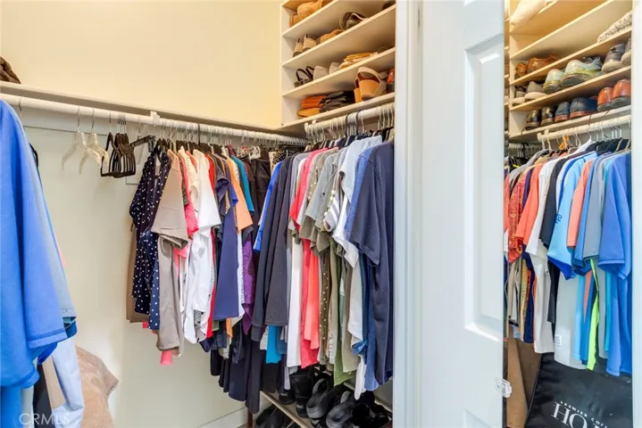 Walk-in Closet