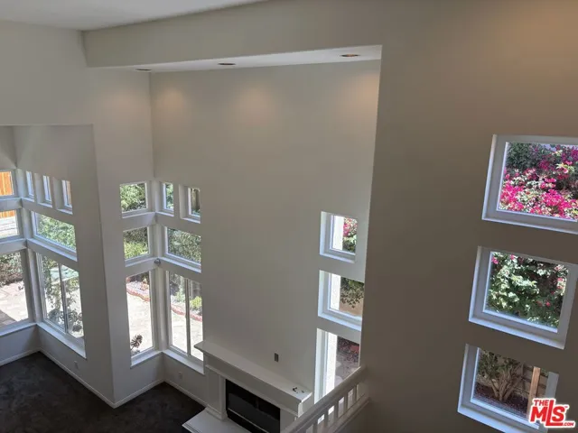 247 Saint Croix Court, Oak Park, California 91377