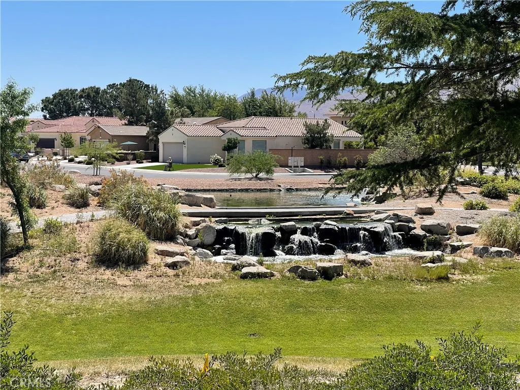 19365 Galloping Hill Road, Apple Valley, California 92308 home-pic-52