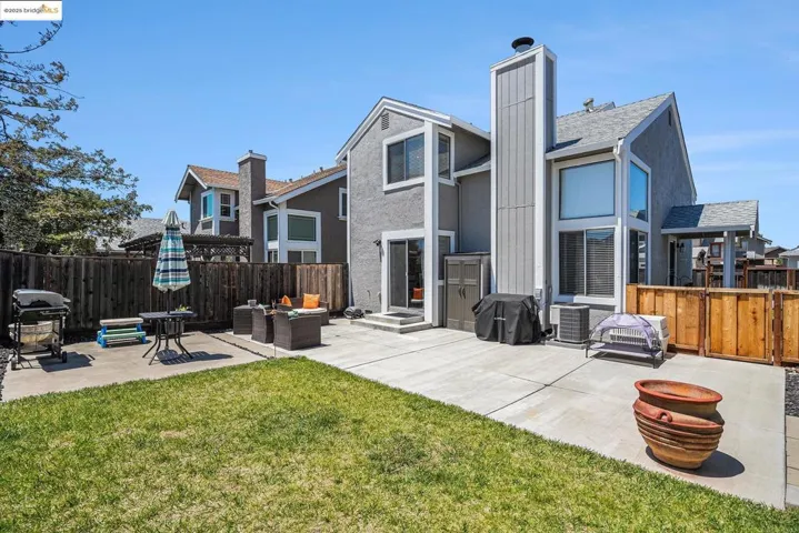 221 Almondtree Ln, Oakley, California 94561