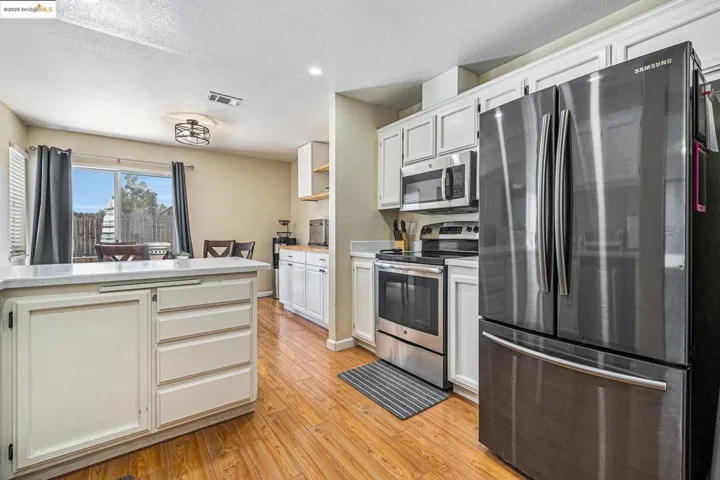 221 Almondtree Ln, Oakley, California 94561