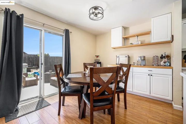 221 Almondtree Ln, Oakley, California 94561